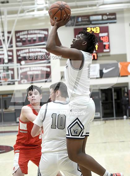 Thumbnail 1 in Mater Dei vs. Mayfair (Rancho Mirage Holiday Invitational) photogallery.