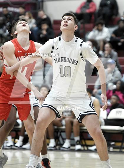 Thumbnail 1 in Mater Dei vs. Mayfair (Rancho Mirage Holiday Invitational) photogallery.