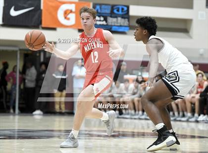 Thumbnail 2 in Mater Dei vs. Mayfair (Rancho Mirage Holiday Invitational) photogallery.