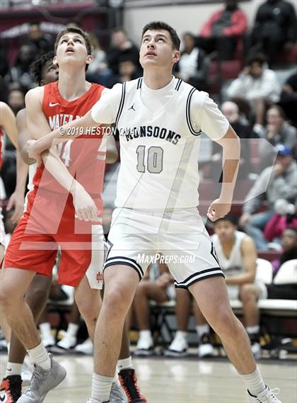 Thumbnail 3 in Mater Dei vs. Mayfair (Rancho Mirage Holiday Invitational) photogallery.