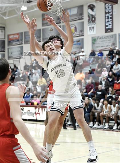 Thumbnail 1 in Mater Dei vs. Mayfair (Rancho Mirage Holiday Invitational) photogallery.