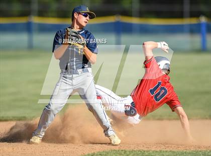 Thumbnail 2 in Holy Ghost Prep vs. Littlestown (PIAA 4A First Round Playoff) photogallery.
