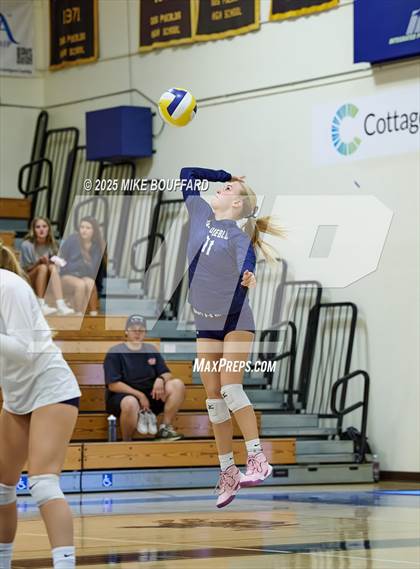 Thumbnail 2 in JV: Oxnard @ Dos Pueblos photogallery.