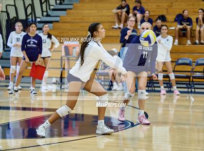 Thumbnail 2 in JV: Oxnard @ Dos Pueblos photogallery.