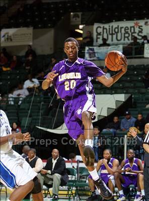 Thumbnail 3 in Trenton Catholic Academy vs Bishop Loughlin (Prime Time Shootout) photogallery.