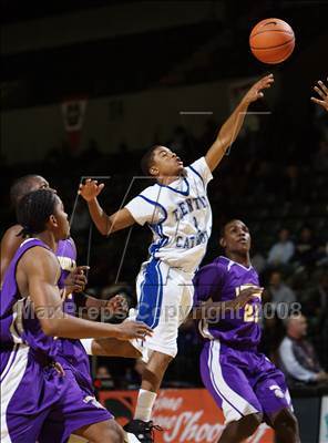 Thumbnail 3 in Trenton Catholic Academy vs Bishop Loughlin (Prime Time Shootout) photogallery.