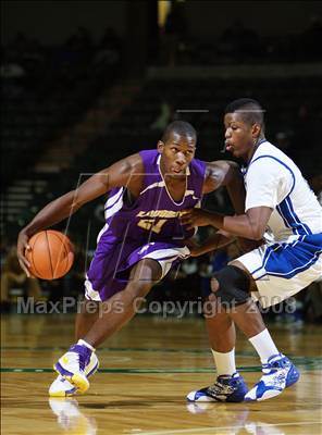 Thumbnail 3 in Trenton Catholic Academy vs Bishop Loughlin (Prime Time Shootout) photogallery.