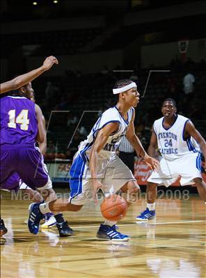 Thumbnail 3 in Trenton Catholic Academy vs Bishop Loughlin (Prime Time Shootout) photogallery.