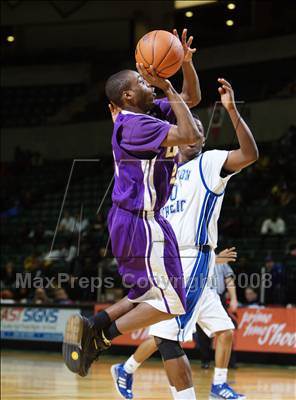 Thumbnail 2 in Trenton Catholic Academy vs Bishop Loughlin (Prime Time Shootout) photogallery.