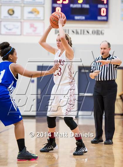 Thumbnail 1 in Cheyenne Mountain vs. Hinkley (Douglas County Tournament) photogallery.