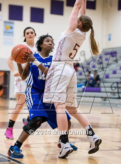 Thumbnail 2 in Cheyenne Mountain vs. Hinkley (Douglas County Tournament) photogallery.