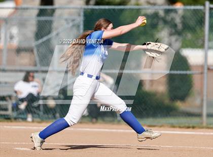 Thumbnail 1 in Union Catholic @ Summit photogallery.
