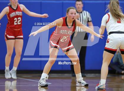 Thumbnail 3 in Jackson vs. Sheridan (OHSAA D2 District Semifinal) photogallery.
