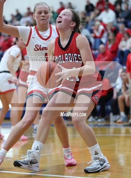 Thumbnail 2 in Jackson vs. Sheridan (OHSAA D2 District Semifinal) photogallery.