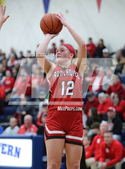 Thumbnail 1 in Jackson vs. Sheridan (OHSAA D2 District Semifinal) photogallery.