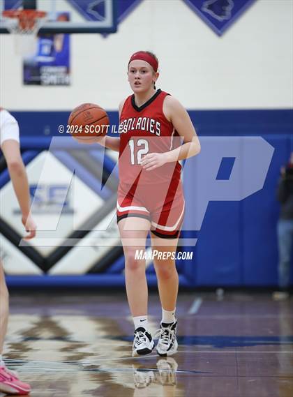 Thumbnail 3 in Jackson vs. Sheridan (OHSAA D2 District Semifinal) photogallery.