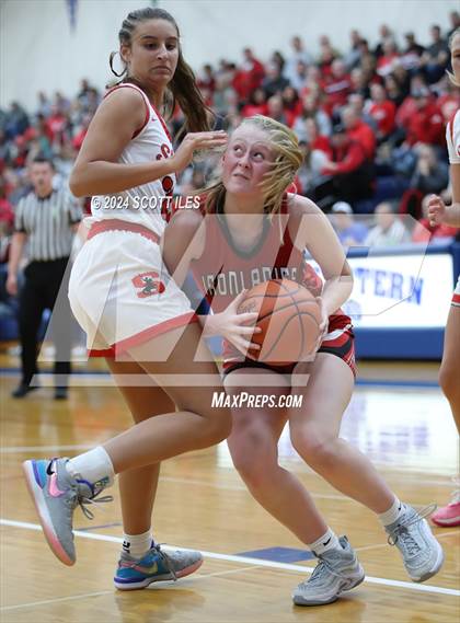Thumbnail 3 in Jackson vs. Sheridan (OHSAA D2 District Semifinal) photogallery.