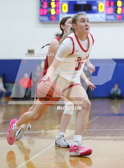 Thumbnail 2 in Jackson vs. Sheridan (OHSAA D2 District Semifinal) photogallery.