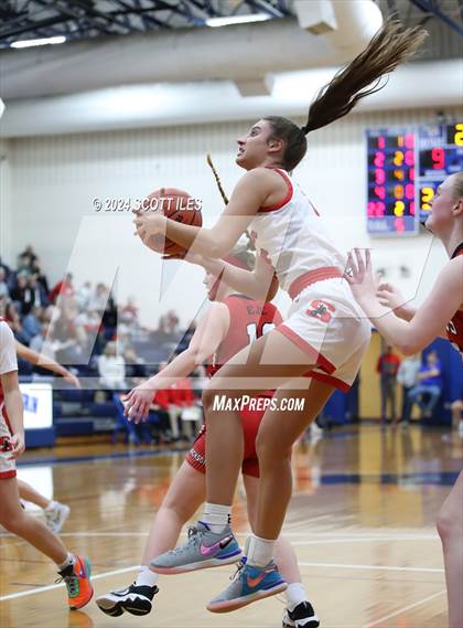 Thumbnail 2 in Jackson vs. Sheridan (OHSAA D2 District Semifinal) photogallery.