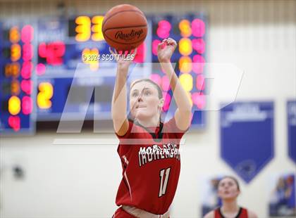 Thumbnail 2 in Jackson vs. Sheridan (OHSAA D2 District Semifinal) photogallery.