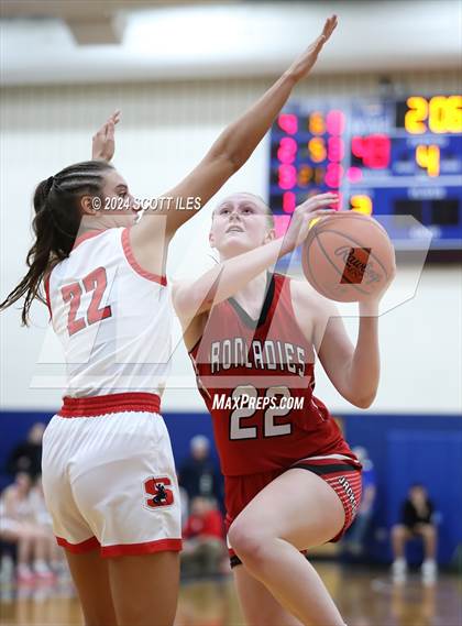 Thumbnail 2 in Jackson vs. Sheridan (OHSAA D2 District Semifinal) photogallery.