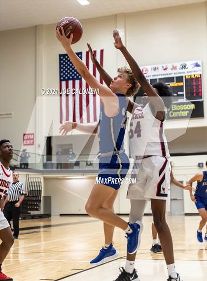 Thumbnail 1 in MacArthur [Douglas] vs Churchill photogallery.