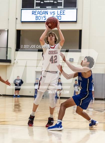 Thumbnail 3 in MacArthur [Douglas] vs Churchill photogallery.