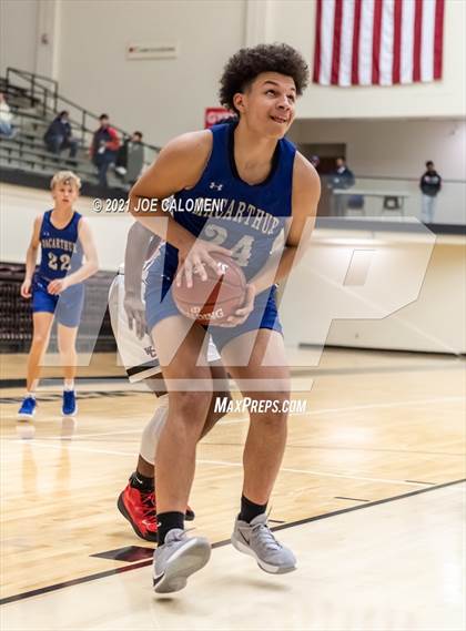 Thumbnail 2 in MacArthur [Douglas] vs Churchill photogallery.
