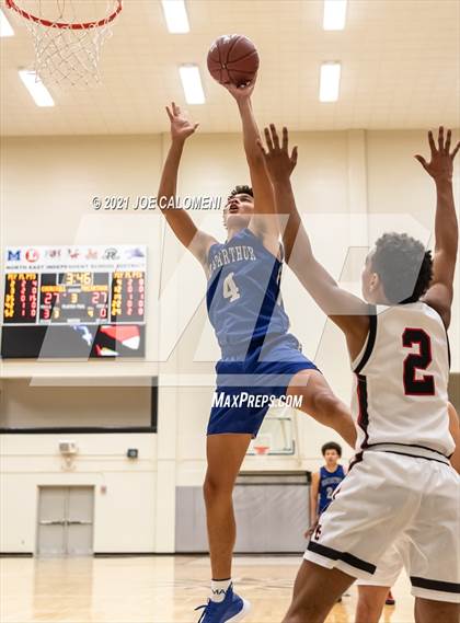 Thumbnail 3 in MacArthur [Douglas] vs Churchill photogallery.