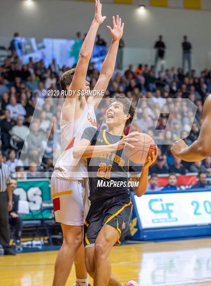 Thumbnail 2 in Torrey Pines vs. Cathedral Catholic (CIF SDS Open Division Finals} photogallery.