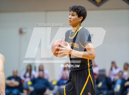 Thumbnail 1 in Torrey Pines vs. Cathedral Catholic (CIF SDS Open Division Finals} photogallery.