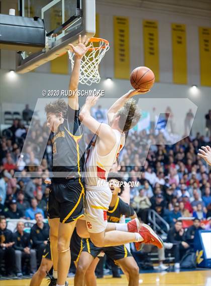 Thumbnail 3 in Torrey Pines vs. Cathedral Catholic (CIF SDS Open Division Finals} photogallery.
