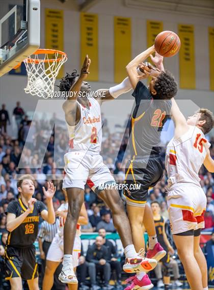 Thumbnail 2 in Torrey Pines vs. Cathedral Catholic (CIF SDS Open Division Finals} photogallery.