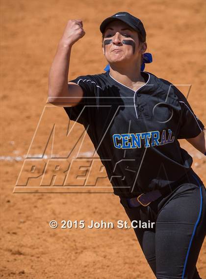 Thumbnail 2 in Wilson Central vs. Buckhorn (Bob Jones Invitational) photogallery.