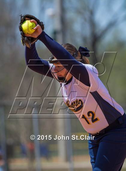 Thumbnail 2 in Wilson Central vs. Buckhorn (Bob Jones Invitational) photogallery.
