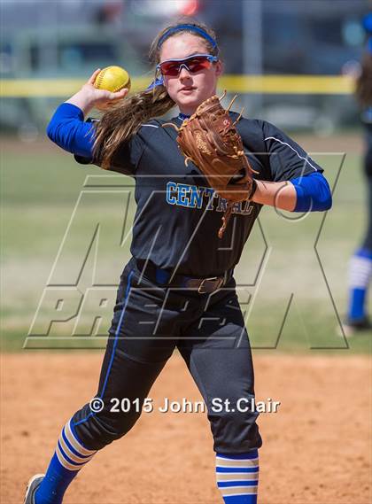 Thumbnail 3 in Wilson Central vs. Buckhorn (Bob Jones Invitational) photogallery.
