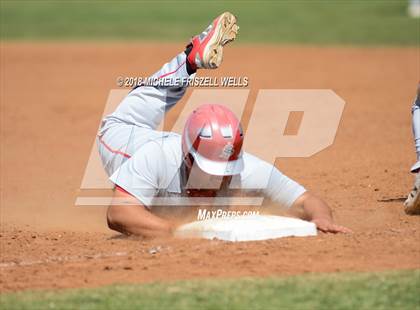 Thumbnail 2 in Fallbrook vs Sweetwater (San Diego Lion's Tournament) photogallery.