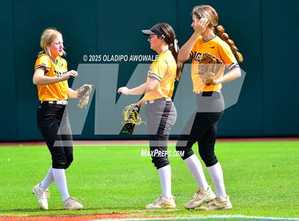 Thumbnail 1 in Brookeland vs. Jonesboro (UIL Softball 1A Final) photogallery.