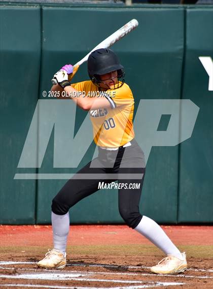 Thumbnail 2 in Brookeland vs. Jonesboro (UIL Softball 1A Final) photogallery.