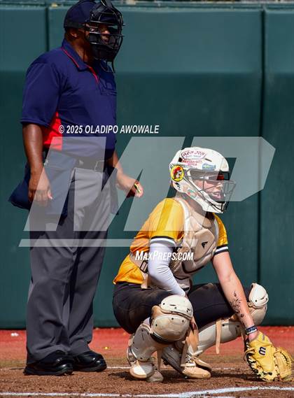 Thumbnail 1 in Brookeland vs. Jonesboro (UIL Softball 1A Final) photogallery.