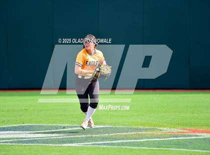 Thumbnail 2 in Brookeland vs. Jonesboro (UIL Softball 1A Final) photogallery.