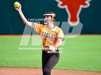 Thumbnail 3 in Brookeland vs. Jonesboro (UIL Softball 1A Final) photogallery.