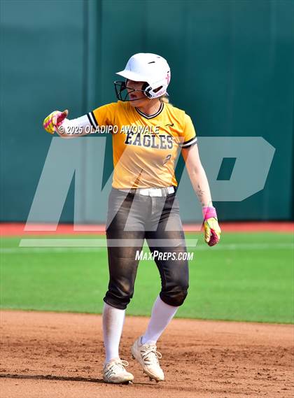 Thumbnail 1 in Brookeland vs. Jonesboro (UIL Softball 1A Final) photogallery.