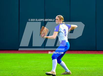 Thumbnail 3 in Brookeland vs. Jonesboro (UIL Softball 1A Final) photogallery.