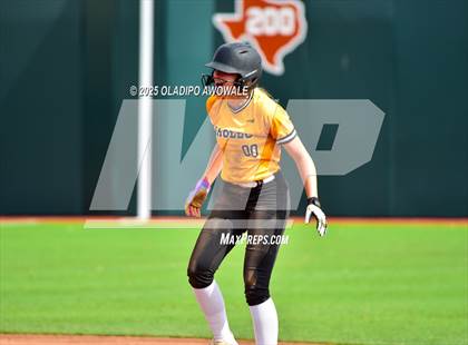 Thumbnail 3 in Brookeland vs. Jonesboro (UIL Softball 1A Final) photogallery.