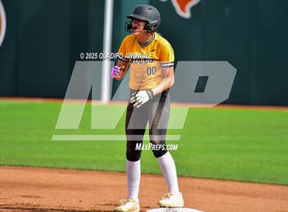 Thumbnail 1 in Brookeland vs. Jonesboro (UIL Softball 1A Final) photogallery.