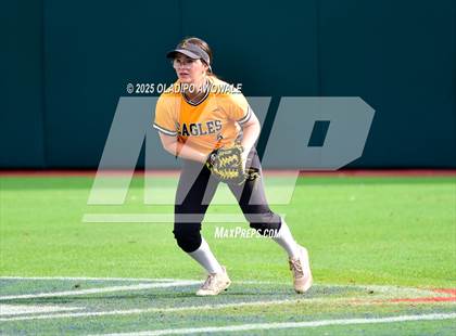 Thumbnail 1 in Brookeland vs. Jonesboro (UIL Softball 1A Final) photogallery.