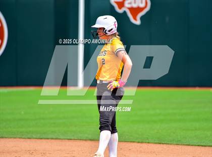 Thumbnail 3 in Brookeland vs. Jonesboro (UIL Softball 1A Final) photogallery.