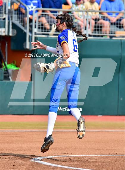 Thumbnail 3 in Brookeland vs. Jonesboro (UIL Softball 1A Final) photogallery.