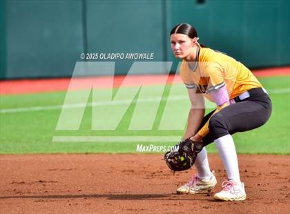 Thumbnail 3 in Brookeland vs. Jonesboro (UIL Softball 1A Final) photogallery.